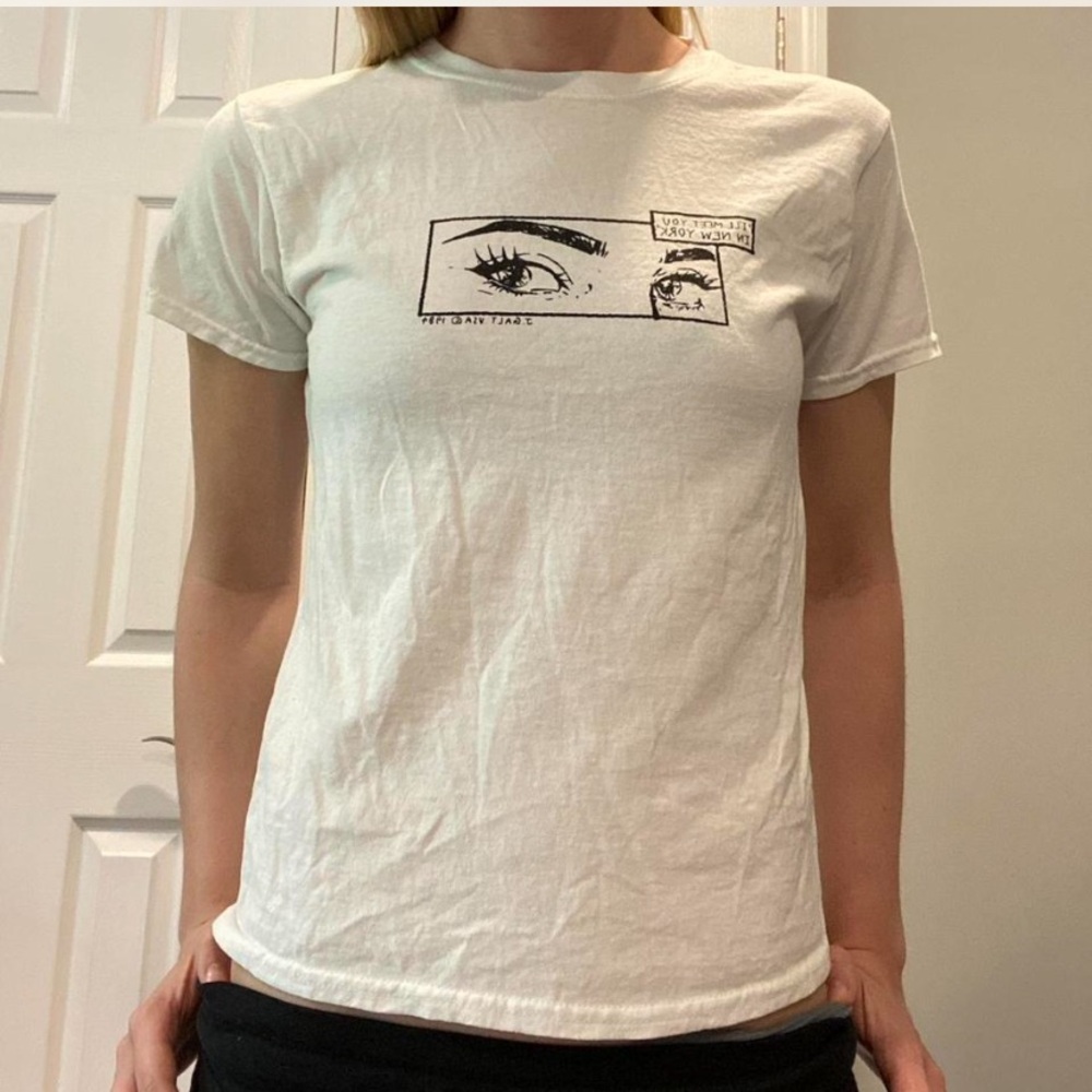 Brandy Melville John Galt “I’ll meet you in New York” eyes baby tee